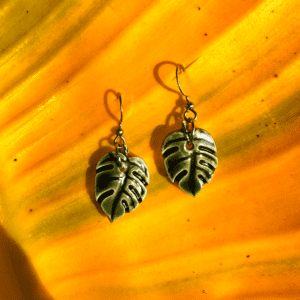 Brincos Monstera Verde | Grés